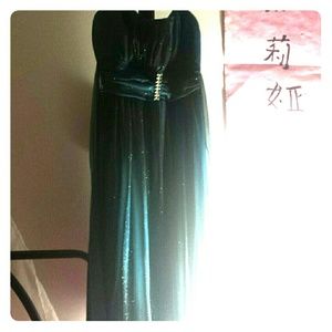 Flowy Dress- great for dancing!!