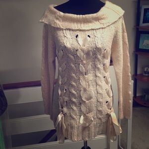 Boston Proper Cream sweater with ribbon accent