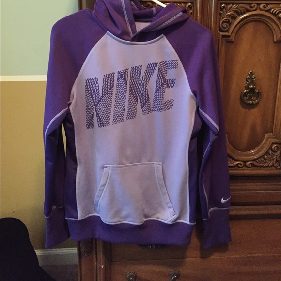 Nike sweatshirt