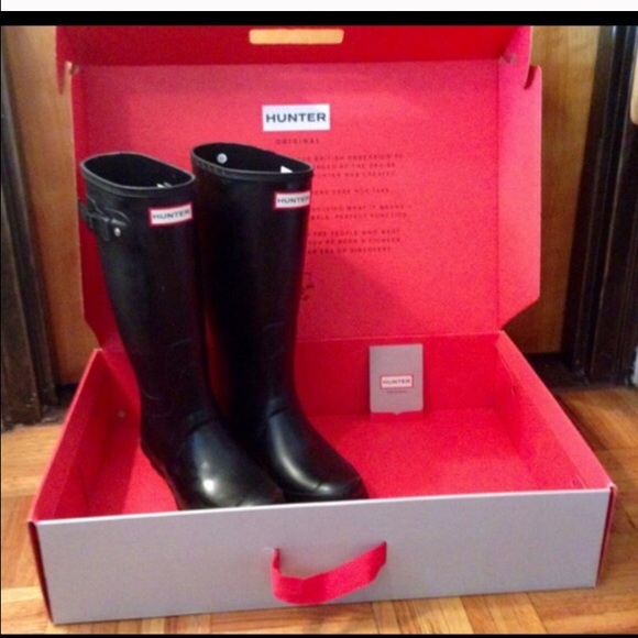 Hunter Huntress Boots