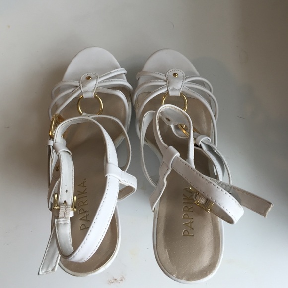 super cute summer heels!