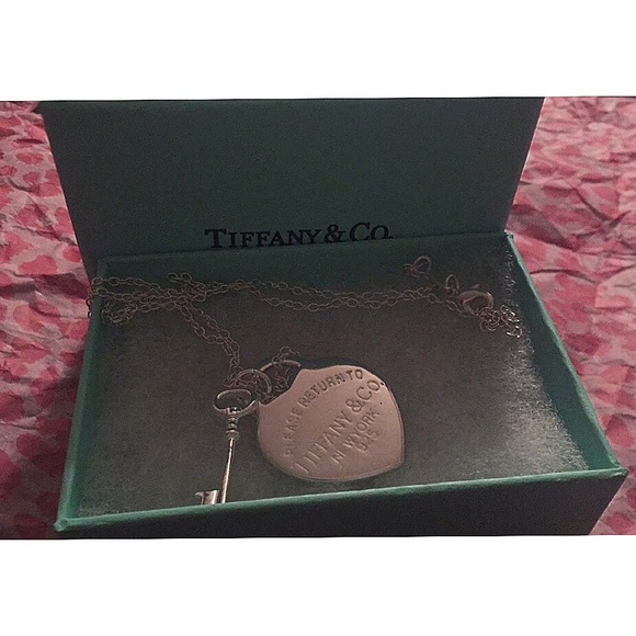 Beautiful Tiffany & Co. Necklace