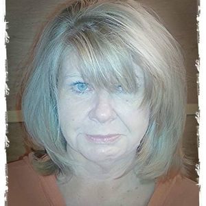 Meet your Posher, Elizabeth