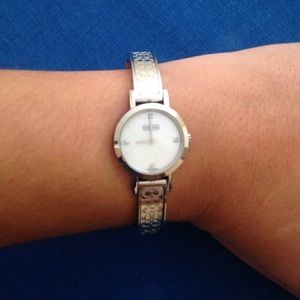 Coach watch! Authentic!