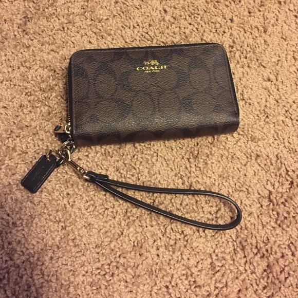 COACH PHONE AND CARD WRISTLET!