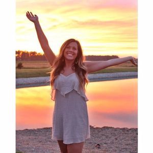 Meet your Posher, Olivia