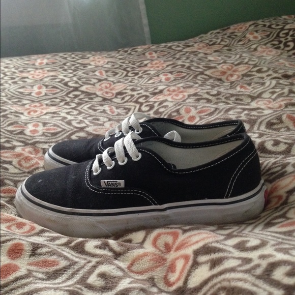 vans - Picture 2 of 2