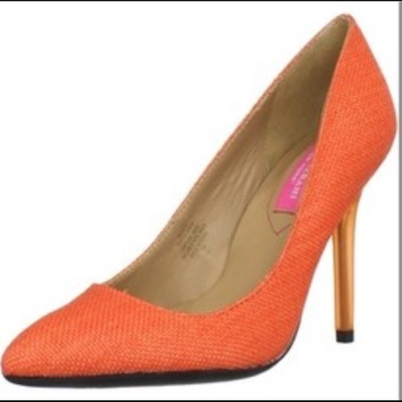 ISAAC MIZRAHI Leeza Orange Pumps - Picture 3 of 4