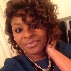 Meet your Posher, Monique