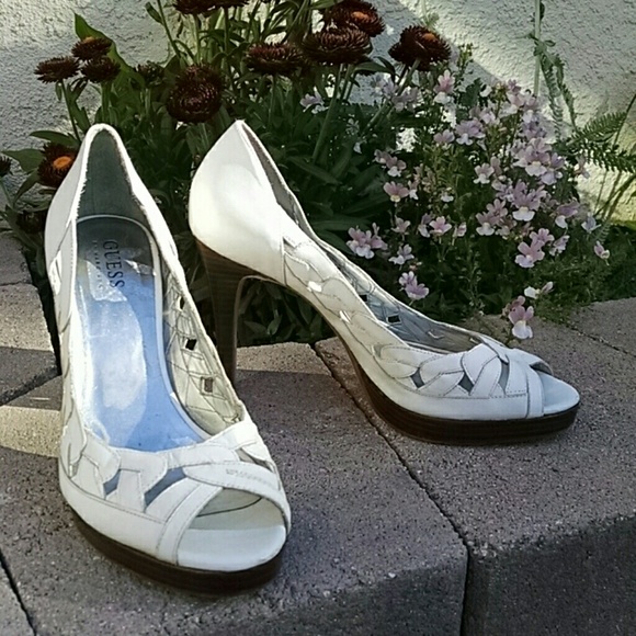 GUESS by Marciano shoes - Picture 1 of 4