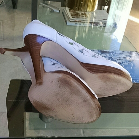 GUESS by Marciano shoes - Picture 3 of 4