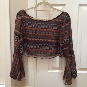 Multicolored long sleeve crop top.