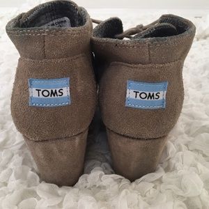 TOMS Taupe Suede Desert Wedges