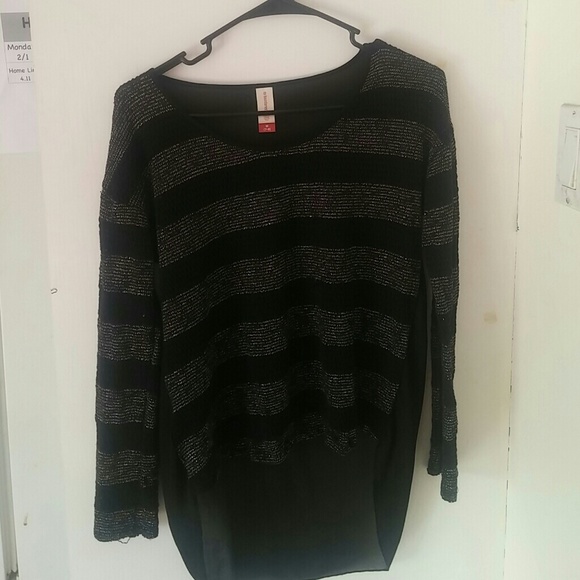 No boundries long sleeve shirt