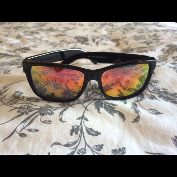 Oversized, rectangular, reflective sunglasses - Picture 1 of 4