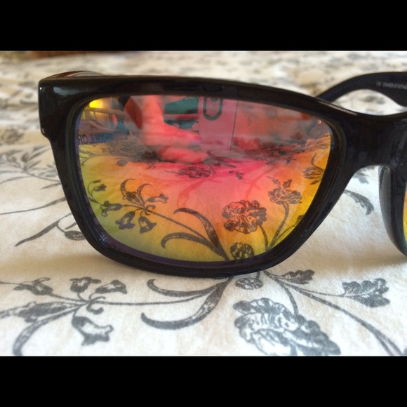 Oversized, rectangular, reflective sunglasses - Picture 4 of 4