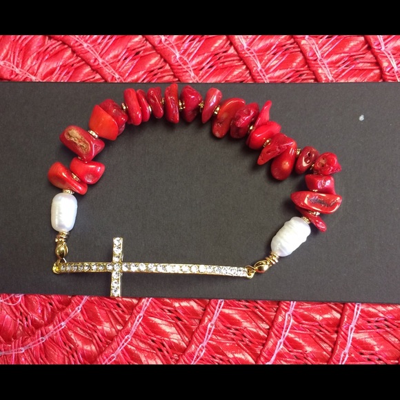 Rhinestone cross bracelet - Picture 1 of 1