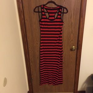 Adorable maxi dress!