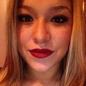 Meet your Posher, Monica