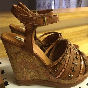 🚫SOLD🚫 Wedge from Buckle