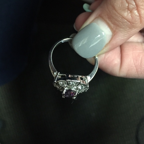 Custom Ring - Picture 3 of 4