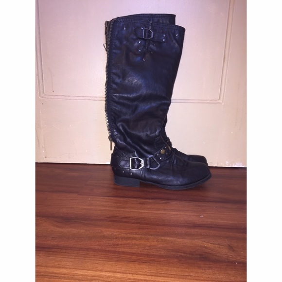 Black riding boots! 💕