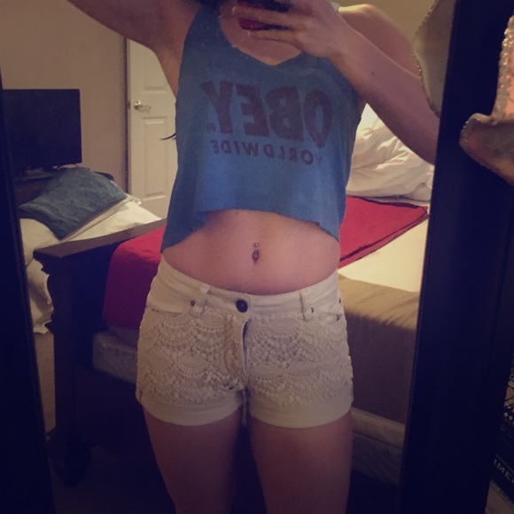 🛍 Obey crop top 🛍