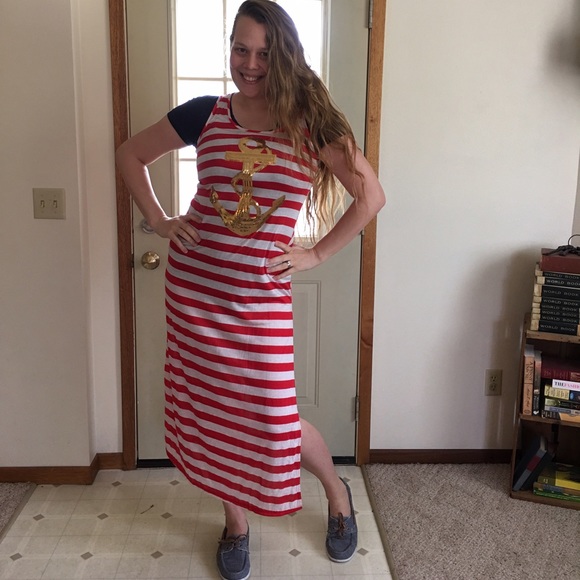 Red, white striped maxi gold sequin anchor