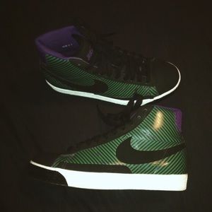 High top Nikes