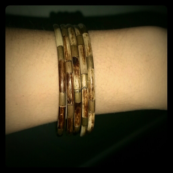 NWOT 5pc Vintage Bangle Set - Picture 1 of 1