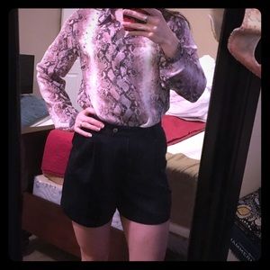 Vintage high waisted trouser shorts 🎁