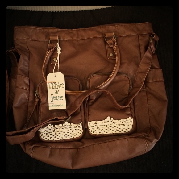 T-Shirt & Jeans crochet cross body