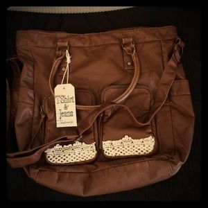 T-Shirt & Jeans crochet cross body