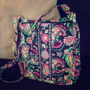 Vera Bradley Mailbag in Petal Paisley