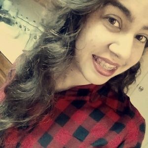 Meet your Posher, Leanna