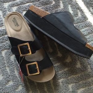 Mossimo black platform sandals