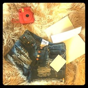 NWT 💕One Teaspoon Shorts