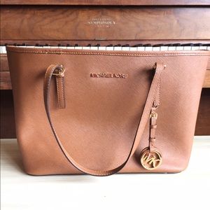 Authentic Michael Kors Jet Set Med Tote Bag 💁🏼