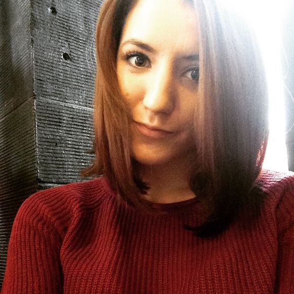 Meet your Posher, Maeve - Picture 1 of 1