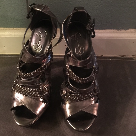 Jessica Simpson Pewter heels