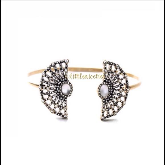 Gorgeous Art Deco style bangle bracelet
