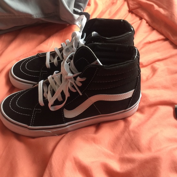 Sk8-Hi Vans