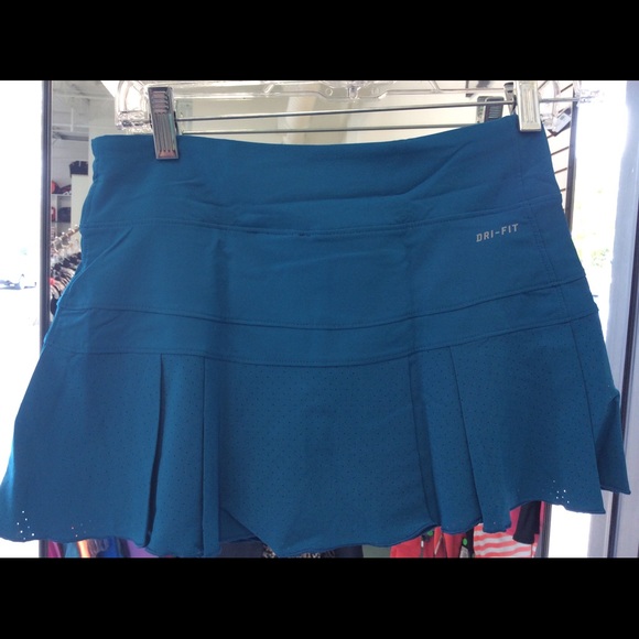 NEW, XSmall - Picture 2 of 3