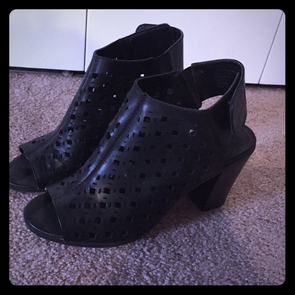 👠 Black Casual Booties - Size 8