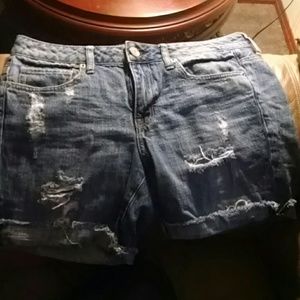 AE Bermuda shorts