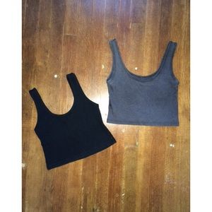 2 for 1 simple Brandy Melville crop tanks💖💖