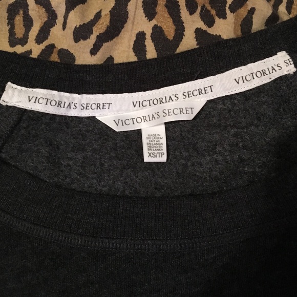 Victorias secret pullover - Picture 2 of 3