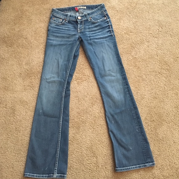 Buckle Jeans