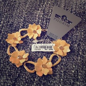 NEW floral bracelet