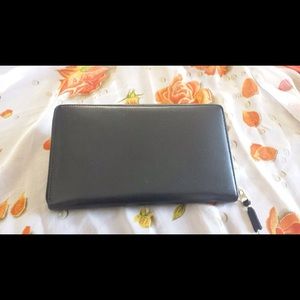 Comme des Garçon Zip Wallet